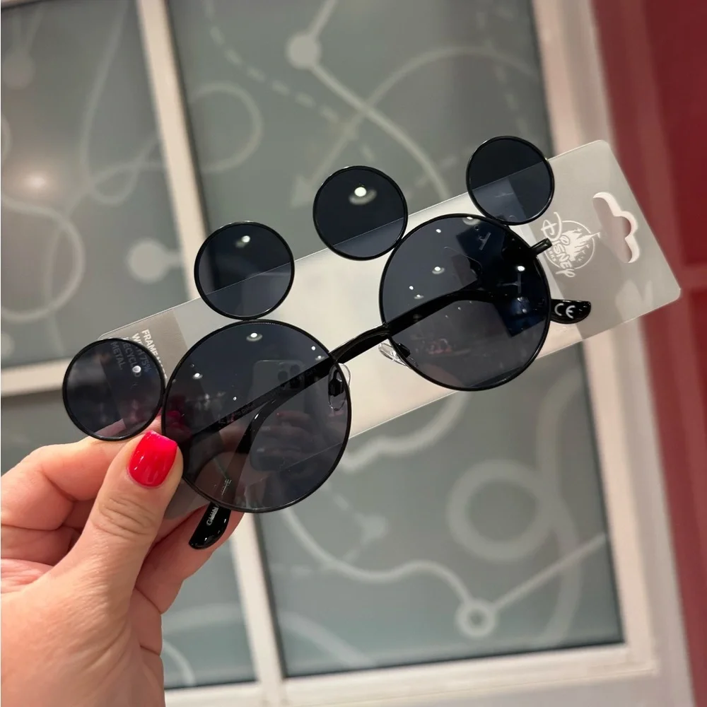NWT! DISNEY PARKS Mickey Mouse Ear Black Tinted Sunglasses